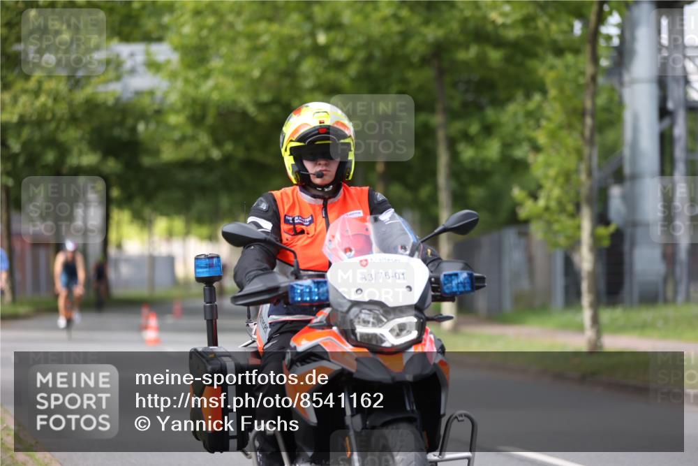10.08.2025 - GEWOBA Citytriathlon Bremen Yannick Fuchs http://msf.ph/oto/8541162 10.08.2025 12:44:52 Radfahren 607, 638, 647, 716, 727, 786, 809, 816, 819, 958, 1030 meine-sportfotos.de