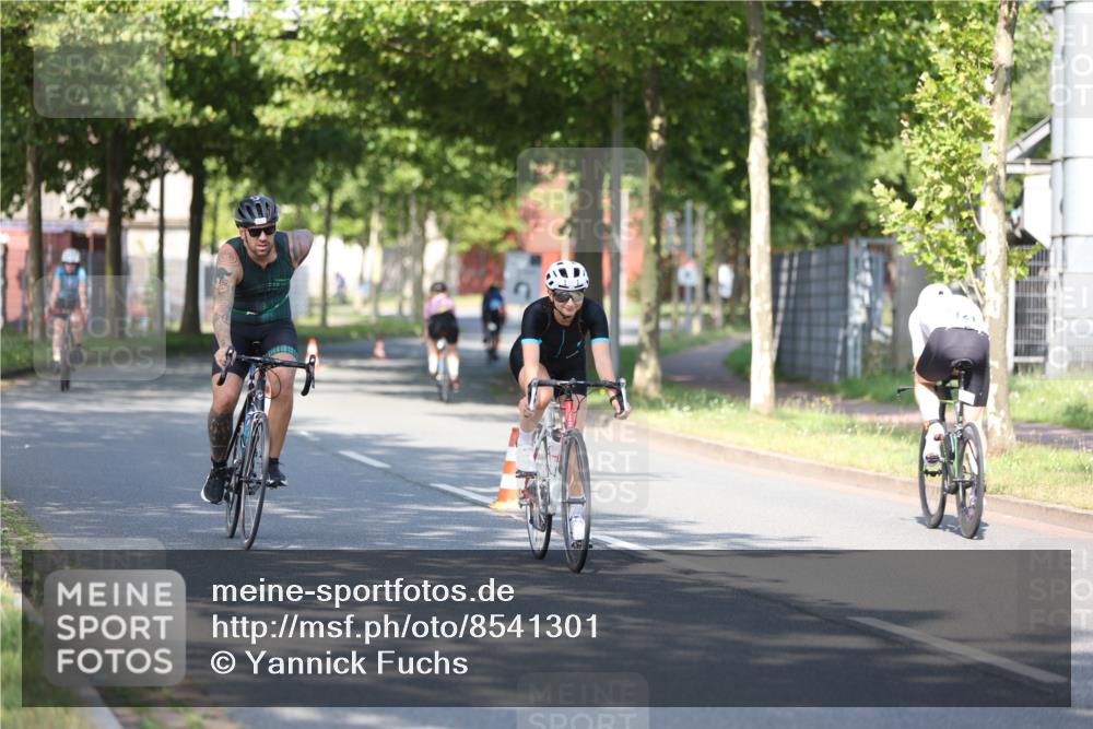 10.08.2025 - GEWOBA Citytriathlon Bremen Yannick Fuchs http://msf.ph/oto/8541301 10.08.2025 10:36:37 Radfahren 99, 115, 117, 159, 378, 397, 447, 497 meine-sportfotos.de