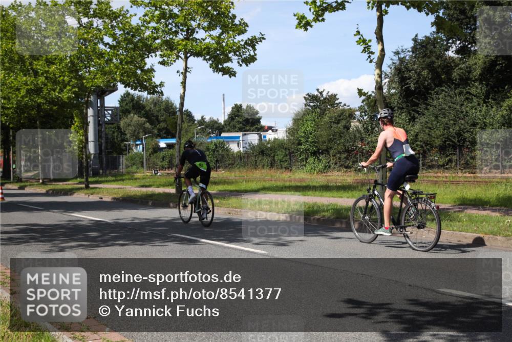 10.08.2025 - GEWOBA Citytriathlon Bremen Yannick Fuchs http://msf.ph/oto/8541377 10.08.2025 14:29:11 Radfahren 168, 172, 188, 321, 389, 447 meine-sportfotos.de