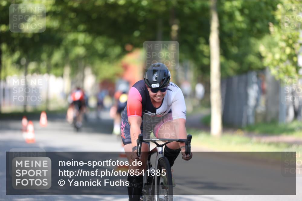 10.08.2025 - GEWOBA Citytriathlon Bremen Yannick Fuchs http://msf.ph/oto/8541385 10.08.2025 10:36:52 Radfahren 115, 381, 497 meine-sportfotos.de