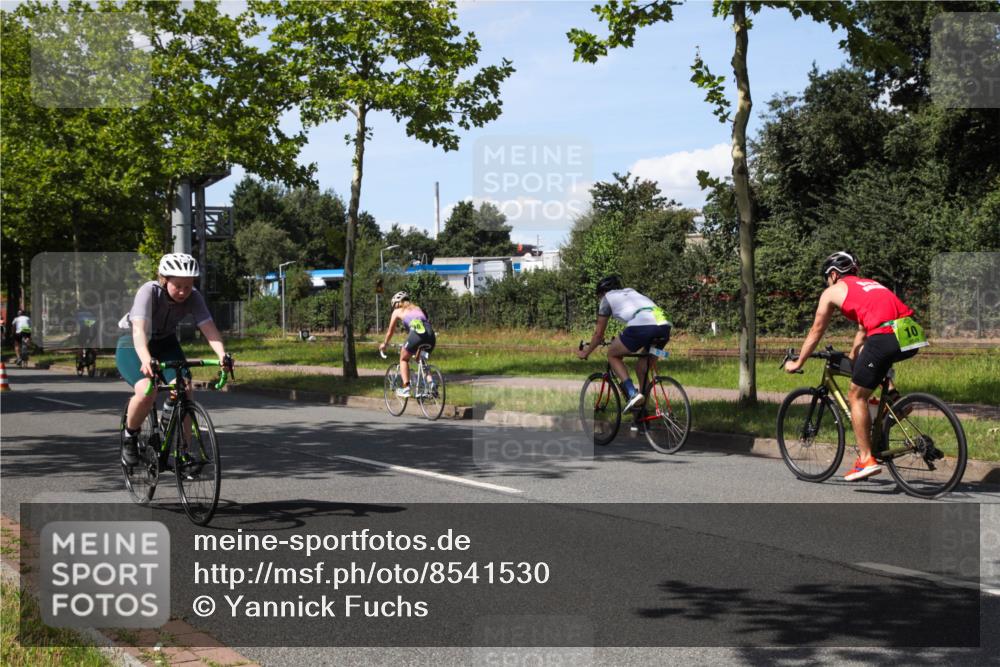 10.08.2025 - GEWOBA Citytriathlon Bremen Yannick Fuchs http://msf.ph/oto/8541530 10.08.2025 14:29:28 Radfahren 117, 179, 188, 206, 212, 351, 365, 373, 389, 405, 447, 466, 487, 517 meine-sportfotos.de