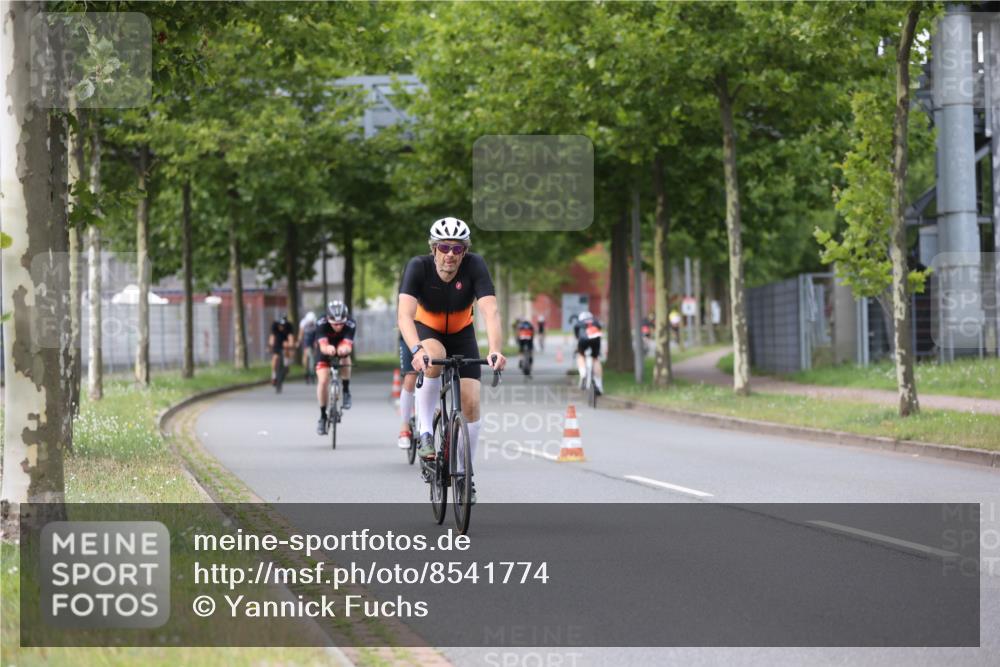 10.08.2025 - GEWOBA Citytriathlon Bremen Yannick Fuchs http://msf.ph/oto/8541774 10.08.2025 12:46:44 Radfahren 576, 605, 799, 823, 903, 918, 962, 1007, 1020 meine-sportfotos.de