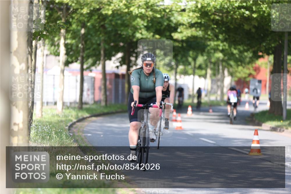 10.08.2025 - GEWOBA Citytriathlon Bremen Yannick Fuchs http://msf.ph/oto/8542026 10.08.2025 10:39:09 Radfahren 35, 107, 111, 113, 165, 215, 417, 472, 498, 499 meine-sportfotos.de