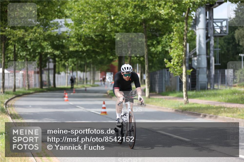 10.08.2025 - GEWOBA Citytriathlon Bremen Yannick Fuchs http://msf.ph/oto/8542152 10.08.2025 12:47:31 Radfahren 645, 654, 732, 745, 753, 792, 981 meine-sportfotos.de
