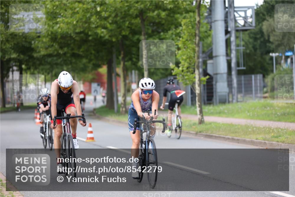 10.08.2025 - GEWOBA Citytriathlon Bremen Yannick Fuchs http://msf.ph/oto/8542279 10.08.2025 12:47:48 Radfahren 566, 587, 590, 679, 745, 801, 884, 916, 941, 943, 951 meine-sportfotos.de