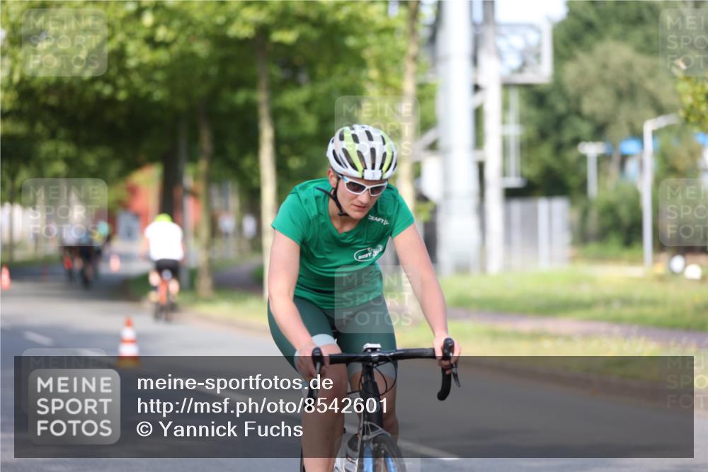 10.08.2025 - GEWOBA Citytriathlon Bremen Yannick Fuchs http://msf.ph/oto/8542601 10.08.2025 10:41:47 Radfahren 3, 9, 177, 223, 395, 410 meine-sportfotos.de