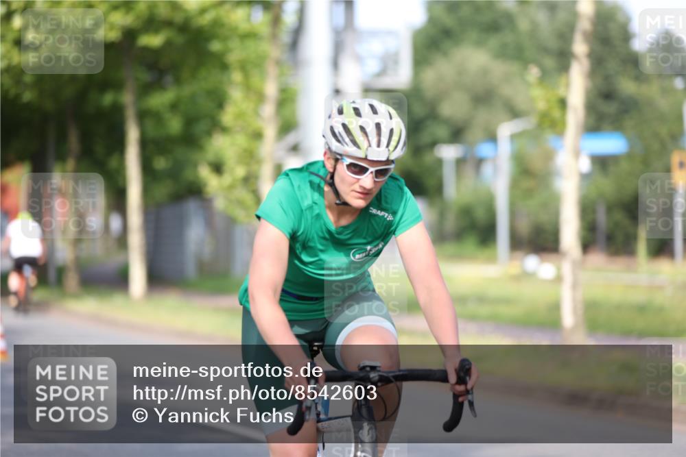 10.08.2025 - GEWOBA Citytriathlon Bremen Yannick Fuchs http://msf.ph/oto/8542603 10.08.2025 10:41:47 Radfahren 3, 9, 177, 223, 395, 410 meine-sportfotos.de