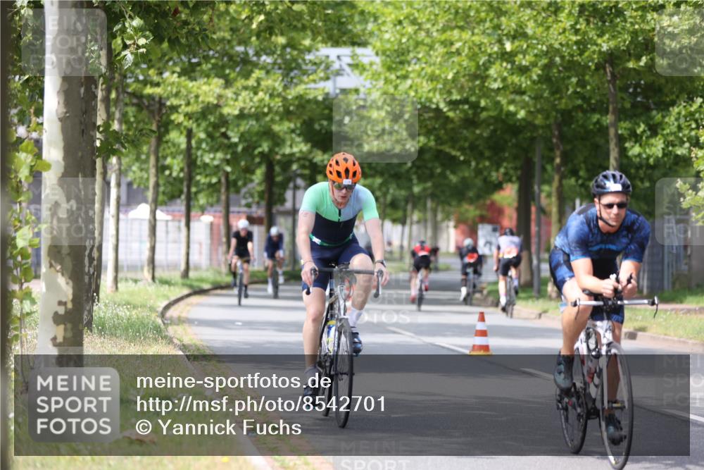 10.08.2025 - GEWOBA Citytriathlon Bremen Yannick Fuchs http://msf.ph/oto/8542701 10.08.2025 12:48:56 Radfahren 578, 621, 627, 641, 649, 655, 657, 682, 687, 717, 788, 857, 863, 897, 932, 950, 1010, 1027 meine-sportfotos.de