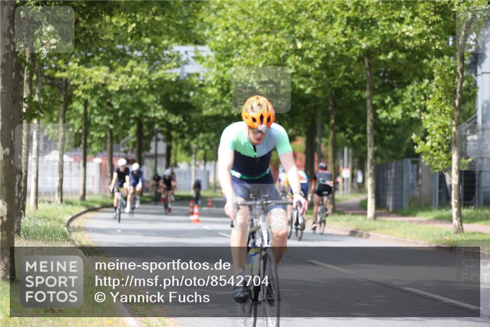 10.08.2025 - GEWOBA Citytriathlon Bremen Yannick Fuchs http://msf.ph/oto/8542704 10.08.2025 12:48:57 Radfahren 578, 621, 627, 641, 649, 655, 682, 788, 857, 863, 932, 950, 1010, 1027 meine-sportfotos.de