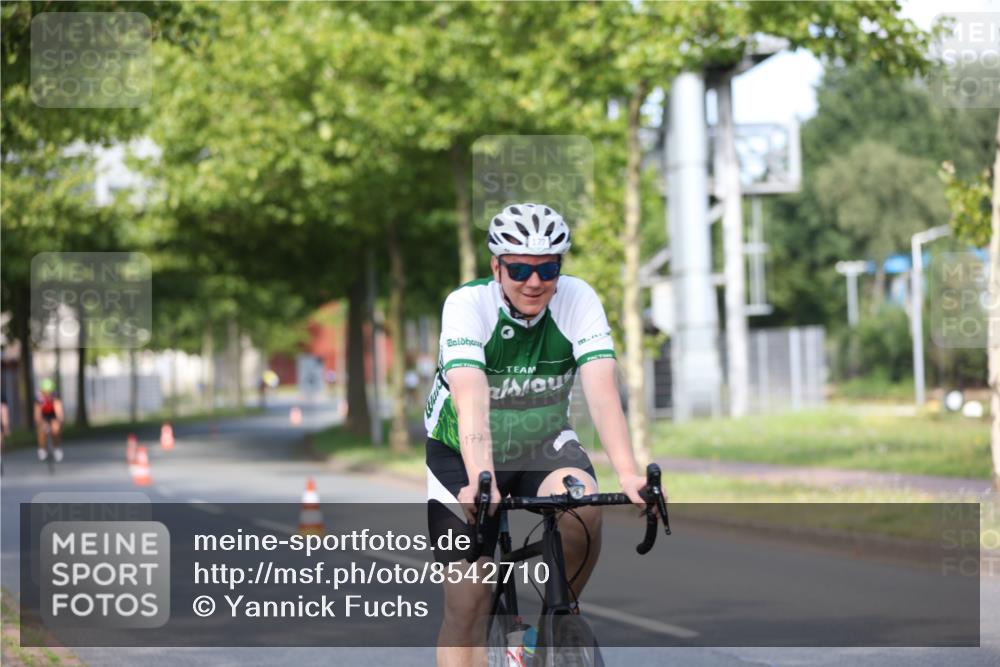 10.08.2025 - GEWOBA Citytriathlon Bremen Yannick Fuchs http://msf.ph/oto/8542710 10.08.2025 10:42:00 Radfahren 9, 41, 177, 223, 410 meine-sportfotos.de