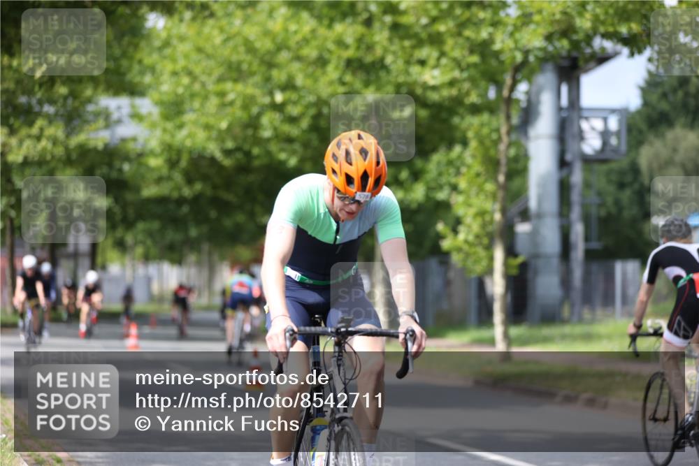 10.08.2025 - GEWOBA Citytriathlon Bremen Yannick Fuchs http://msf.ph/oto/8542711 10.08.2025 12:48:57 Radfahren 578, 621, 627, 641, 649, 655, 682, 788, 857, 863, 932, 950, 1010, 1027 meine-sportfotos.de
