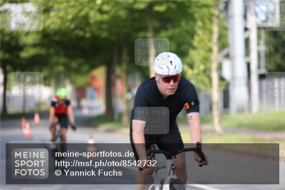 10.08.2025 - GEWOBA Citytriathlon Bremen Yannick Fuchs http://msf.ph/oto/8542732 10.08.2025 10:42:04 Radfahren 9, 41, 131, 177, 223, 410 meine-sportfotos.de