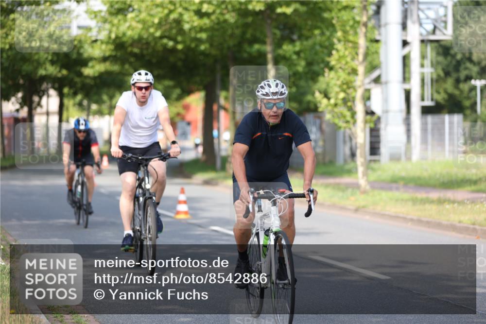 10.08.2025 - GEWOBA Citytriathlon Bremen Yannick Fuchs http://msf.ph/oto/8542886 10.08.2025 10:42:35 Radfahren 13, 17, 89, 167, 175, 199 meine-sportfotos.de