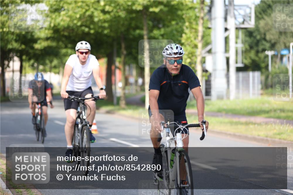 10.08.2025 - GEWOBA Citytriathlon Bremen Yannick Fuchs http://msf.ph/oto/8542890 10.08.2025 10:42:35 Radfahren 13, 17, 89, 167, 175, 199 meine-sportfotos.de