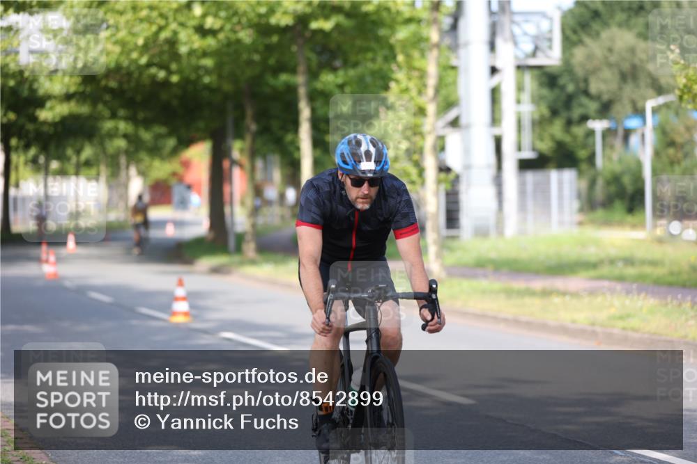 10.08.2025 - GEWOBA Citytriathlon Bremen Yannick Fuchs http://msf.ph/oto/8542899 10.08.2025 10:42:37 Radfahren 13, 17, 89, 167, 175, 199 meine-sportfotos.de