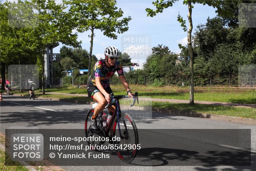 10.08.2025 - GEWOBA Citytriathlon Bremen Yannick Fuchs http://msf.ph/oto/8542905 10.08.2025 14:33:27 Radfahren 2, 74, 138, 207, 440, 514, 518, 519 meine-sportfotos.de