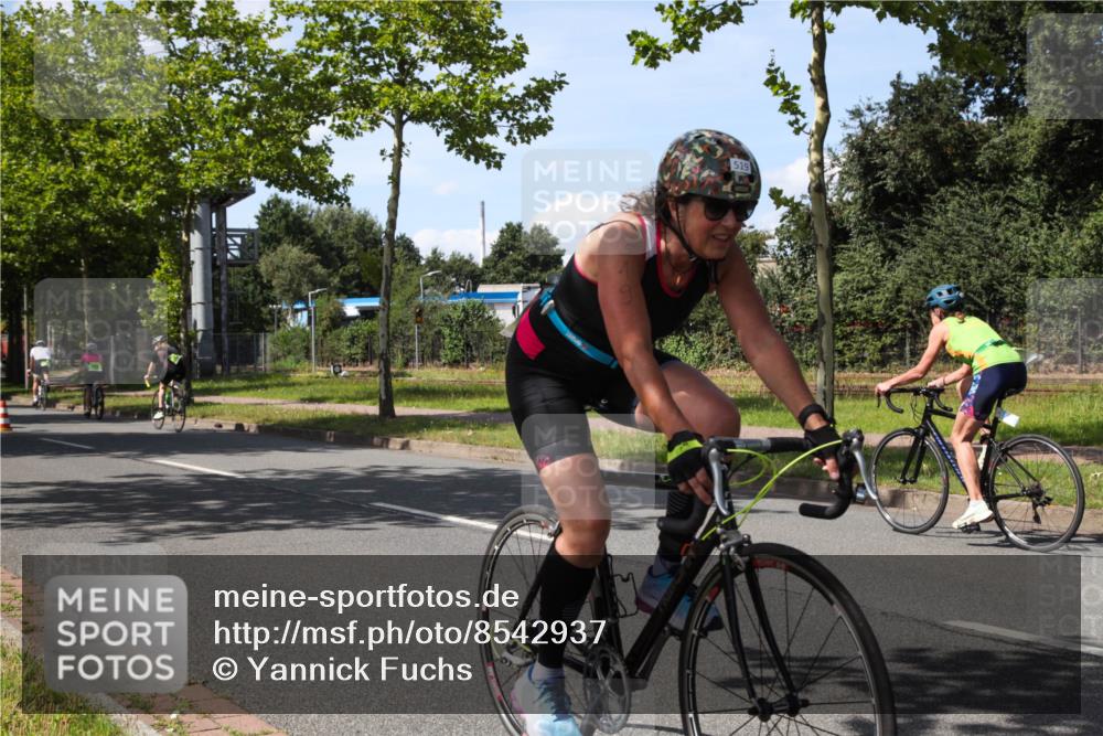 10.08.2025 - GEWOBA Citytriathlon Bremen Yannick Fuchs http://msf.ph/oto/8542937 10.08.2025 14:33:31 Radfahren 2, 25, 48, 74, 138, 440, 514, 518, 519 meine-sportfotos.de