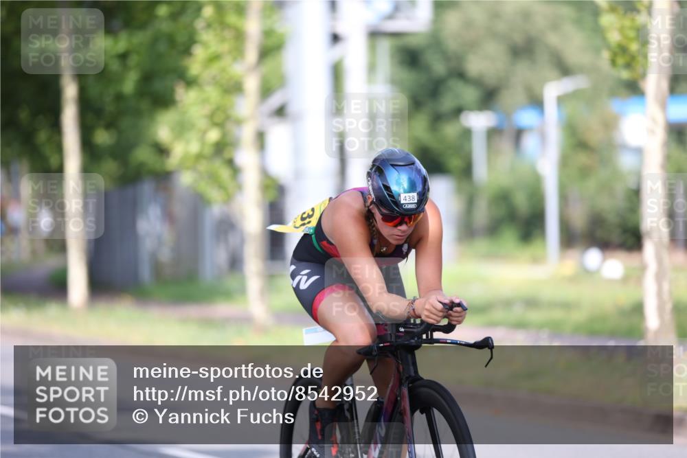 10.08.2025 - GEWOBA Citytriathlon Bremen Yannick Fuchs http://msf.ph/oto/8542952 10.08.2025 10:43:01 Radfahren 51, 149, 438 meine-sportfotos.de