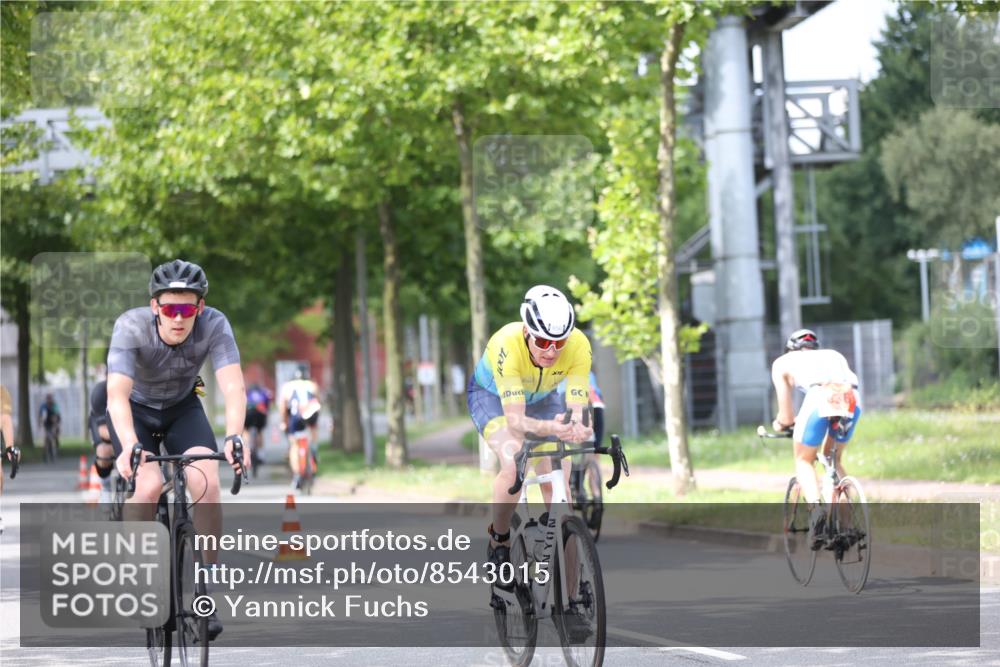 10.08.2025 - GEWOBA Citytriathlon Bremen Yannick Fuchs http://msf.ph/oto/8543015 10.08.2025 12:49:45 Radfahren 552, 560, 637, 648, 666, 688, 689, 692, 715, 741, 841, 856, 873, 922 meine-sportfotos.de