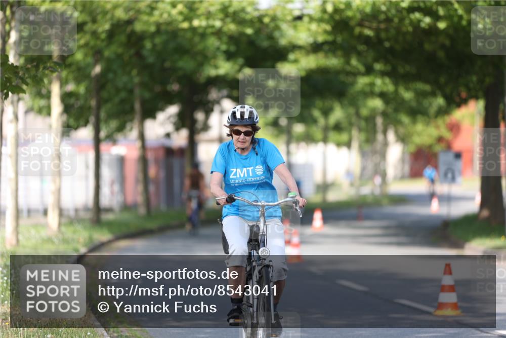 10.08.2025 - GEWOBA Citytriathlon Bremen Yannick Fuchs http://msf.ph/oto/8543041 10.08.2025 10:43:25 Radfahren 27, 51, 53, 361, 415, 422 meine-sportfotos.de