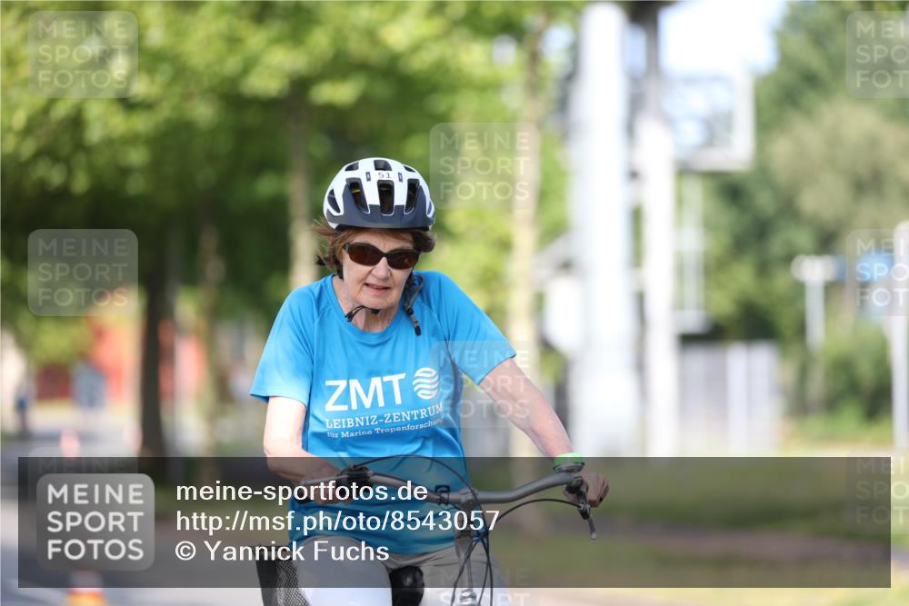 10.08.2025 - GEWOBA Citytriathlon Bremen Yannick Fuchs http://msf.ph/oto/8543057 10.08.2025 10:43:26 Radfahren 27, 51, 53, 361, 415, 422 meine-sportfotos.de