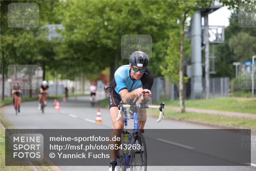 10.08.2025 - GEWOBA Citytriathlon Bremen Yannick Fuchs http://msf.ph/oto/8543263 10.08.2025 12:50:18 Radfahren 643, 752, 820, 852, 867, 935 meine-sportfotos.de