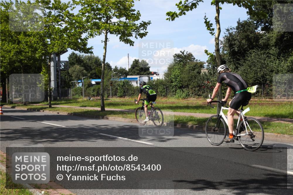 10.08.2025 - GEWOBA Citytriathlon Bremen Yannick Fuchs http://msf.ph/oto/8543400 10.08.2025 14:36:33 Radfahren 20, 41, 46, 91, 123, 255, 285, 380, 391, 521 meine-sportfotos.de