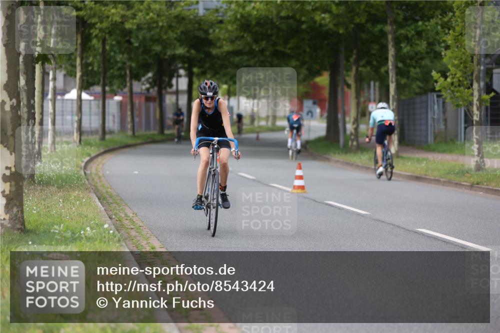 10.08.2025 - GEWOBA Citytriathlon Bremen Yannick Fuchs http://msf.ph/oto/8543424 10.08.2025 12:50:54 Radfahren 584, 681, 776, 894, 914, 937, 1016 meine-sportfotos.de