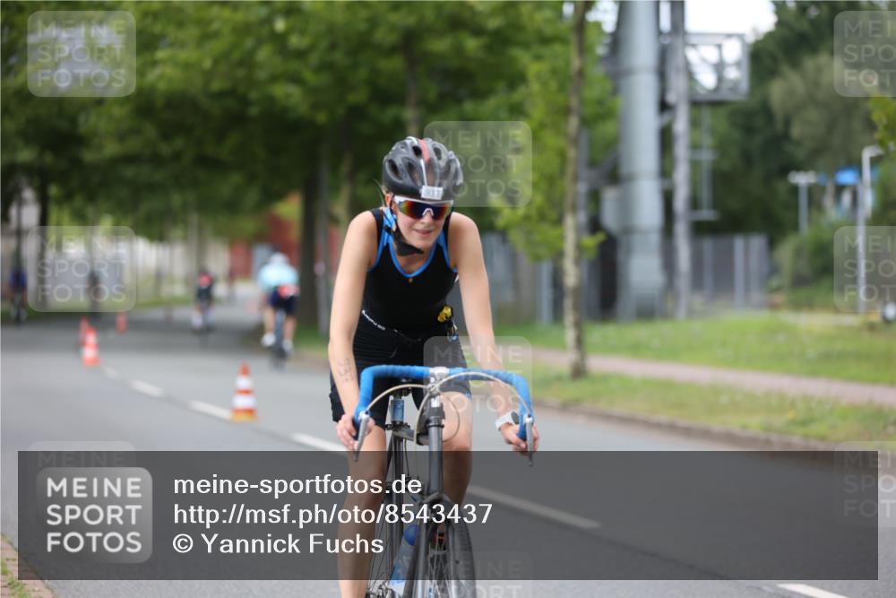 10.08.2025 - GEWOBA Citytriathlon Bremen Yannick Fuchs http://msf.ph/oto/8543437 10.08.2025 12:50:55 Radfahren 681, 776, 894, 937, 1016 meine-sportfotos.de