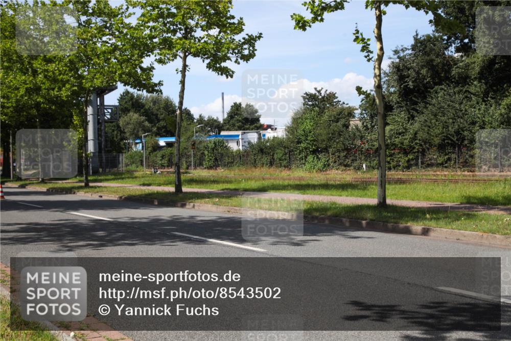 10.08.2025 - GEWOBA Citytriathlon Bremen Yannick Fuchs http://msf.ph/oto/8543502 10.08.2025 14:37:24 Radfahren 58, 78, 121, 197, 201, 254, 287, 290, 512 meine-sportfotos.de