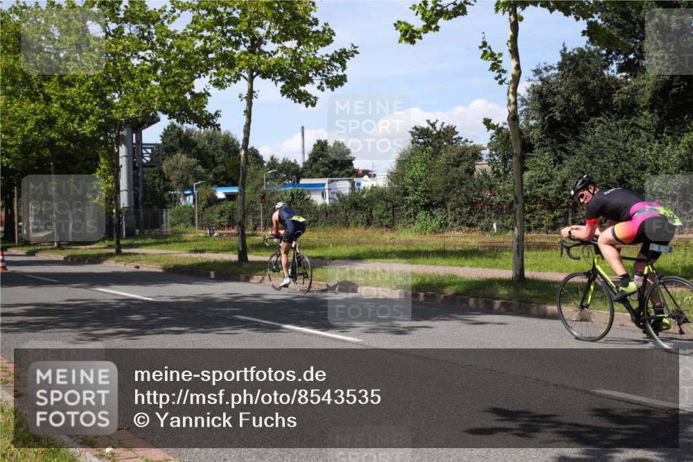 10.08.2025 - GEWOBA Citytriathlon Bremen Yannick Fuchs http://msf.ph/oto/8543535 10.08.2025 14:37:30 Radfahren 58, 63, 116, 197, 201, 254, 287, 290, 512 meine-sportfotos.de