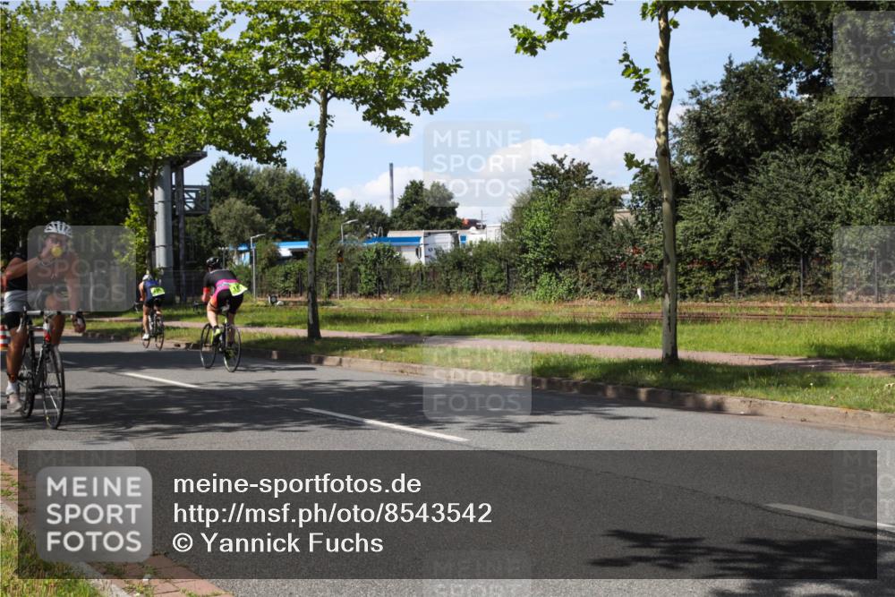10.08.2025 - GEWOBA Citytriathlon Bremen Yannick Fuchs http://msf.ph/oto/8543542 10.08.2025 14:37:31 Radfahren 4, 58, 63, 116, 197, 201, 254, 287, 290, 512 meine-sportfotos.de