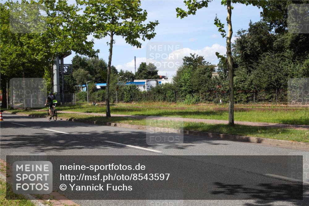 10.08.2025 - GEWOBA Citytriathlon Bremen Yannick Fuchs http://msf.ph/oto/8543597 10.08.2025 14:37:41 Radfahren 4, 58, 63, 116, 170, 191, 197, 254, 287, 290 meine-sportfotos.de