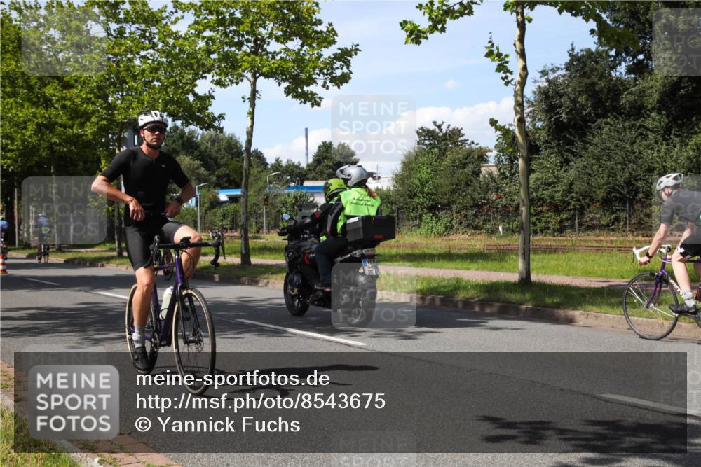 10.08.2025 - GEWOBA Citytriathlon Bremen Yannick Fuchs http://msf.ph/oto/8543675 10.08.2025 14:38:21 Radfahren 51, 54, 81, 152, 162, 295 meine-sportfotos.de