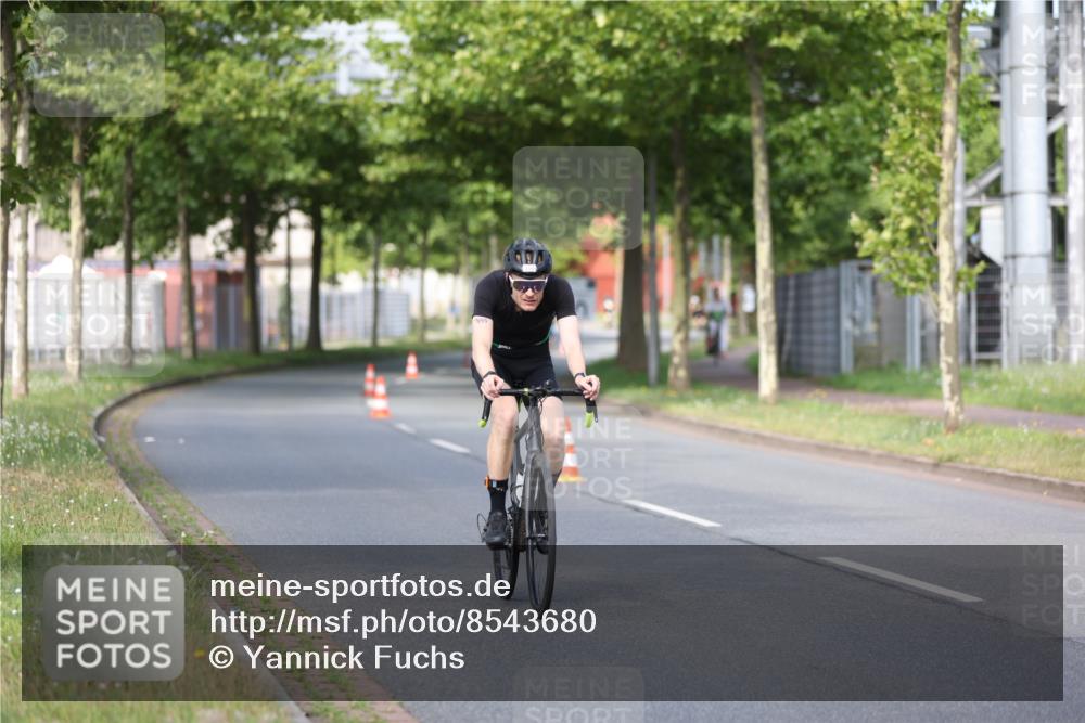 10.08.2025 - GEWOBA Citytriathlon Bremen Yannick Fuchs http://msf.ph/oto/8543680 10.08.2025 10:50:27 Radfahren 97, 161, 389, 409, 426, 428 meine-sportfotos.de