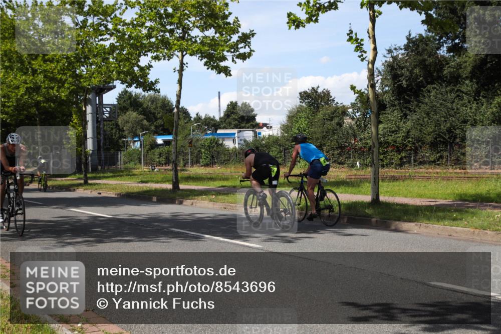 10.08.2025 - GEWOBA Citytriathlon Bremen Yannick Fuchs http://msf.ph/oto/8543696 10.08.2025 14:38:29 Radfahren 50, 51, 54, 162, 195, 295 meine-sportfotos.de