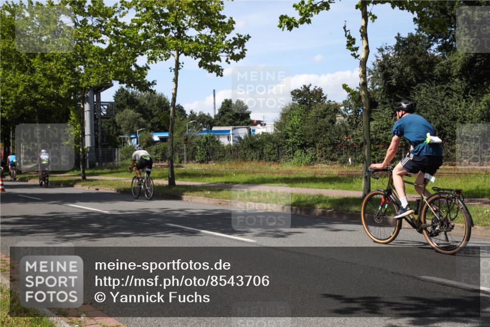 10.08.2025 - GEWOBA Citytriathlon Bremen Yannick Fuchs http://msf.ph/oto/8543706 10.08.2025 14:38:32 Radfahren 50, 51, 162, 195, 295, 312 meine-sportfotos.de