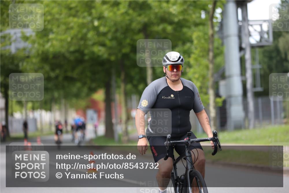 10.08.2025 - GEWOBA Citytriathlon Bremen Yannick Fuchs http://msf.ph/oto/8543732 10.08.2025 12:52:02 Radfahren 604, 664, 708, 738, 905, 973, 977, 1017 meine-sportfotos.de