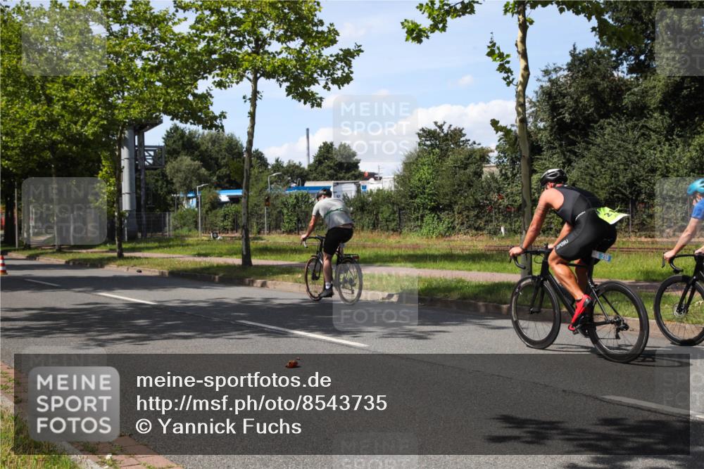 10.08.2025 - GEWOBA Citytriathlon Bremen Yannick Fuchs http://msf.ph/oto/8543735 10.08.2025 14:38:52 Radfahren 50, 100, 216, 236, 238, 312, 354 meine-sportfotos.de