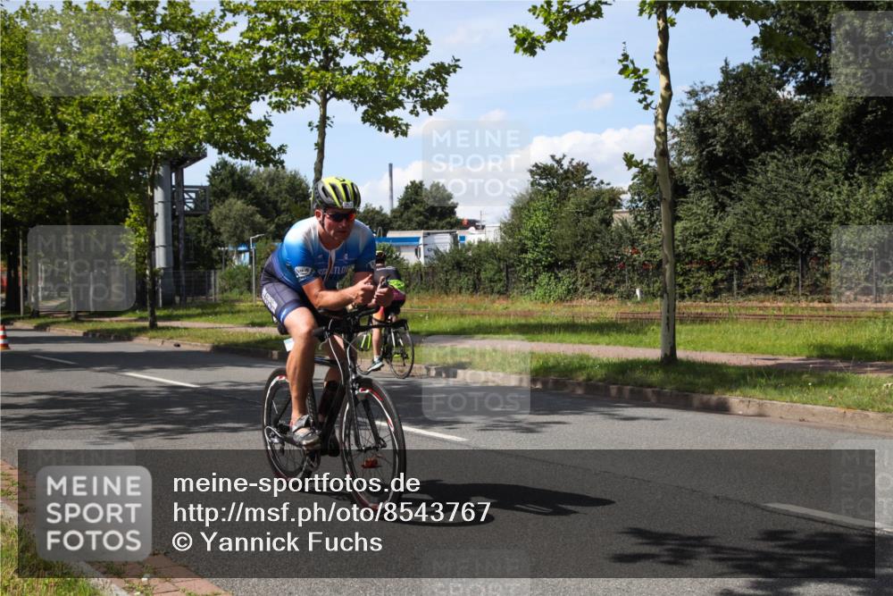 10.08.2025 - GEWOBA Citytriathlon Bremen Yannick Fuchs http://msf.ph/oto/8543767 10.08.2025 14:39:11 Radfahren 18, 100, 130, 174, 236, 283, 427 meine-sportfotos.de