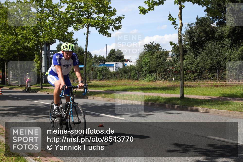 10.08.2025 - GEWOBA Citytriathlon Bremen Yannick Fuchs http://msf.ph/oto/8543770 10.08.2025 14:39:13 Radfahren 18, 100, 130, 174, 281, 283, 427 meine-sportfotos.de