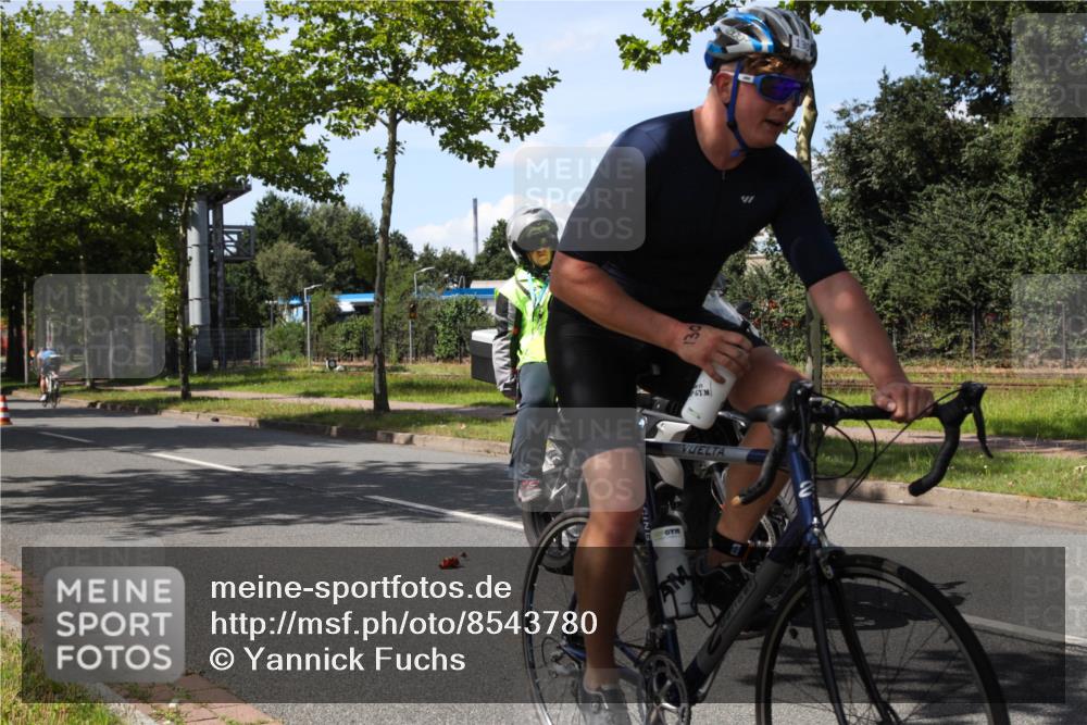 10.08.2025 - GEWOBA Citytriathlon Bremen Yannick Fuchs http://msf.ph/oto/8543780 10.08.2025 14:39:17 Radfahren 18, 94, 130, 174, 281, 283, 427 meine-sportfotos.de