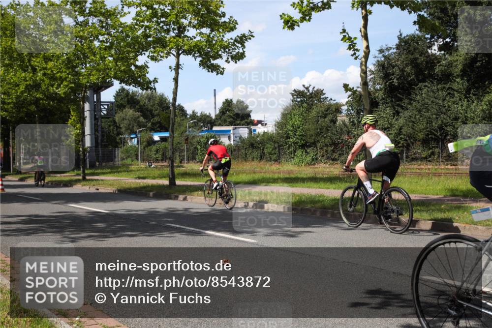 10.08.2025 - GEWOBA Citytriathlon Bremen Yannick Fuchs http://msf.ph/oto/8543872 10.08.2025 14:40:07 Radfahren 52, 59, 69, 139, 225, 274 meine-sportfotos.de