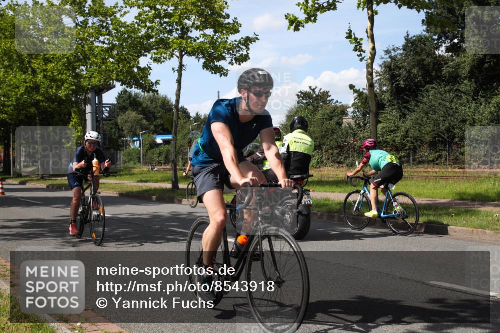 10.08.2025 - GEWOBA Citytriathlon Bremen Yannick Fuchs http://msf.ph/oto/8543918 10.08.2025 14:40:40 Radfahren 29, 47, 131, 186, 211, 224, 242, 258, 289, 297, 529 meine-sportfotos.de