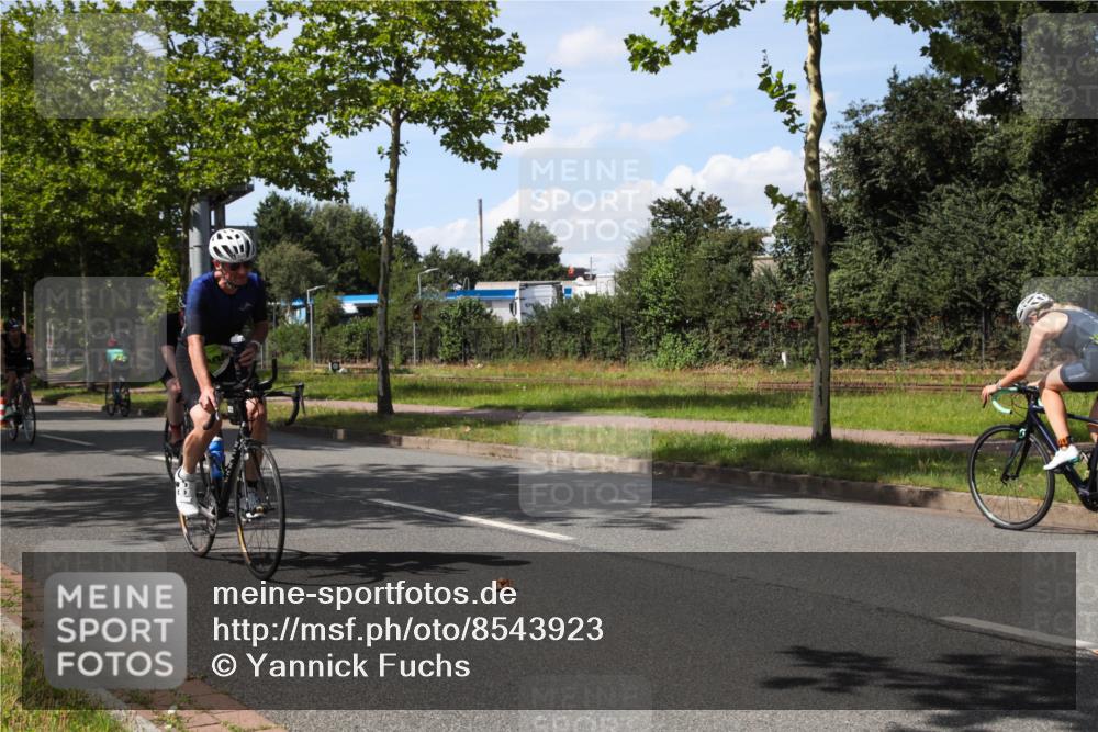 10.08.2025 - GEWOBA Citytriathlon Bremen Yannick Fuchs http://msf.ph/oto/8543923 10.08.2025 14:40:43 Radfahren 29, 131, 186, 211, 224, 289, 297, 529 meine-sportfotos.de