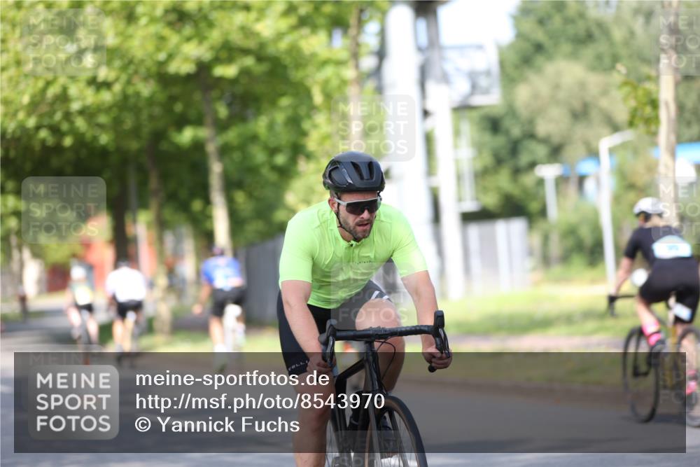 10.08.2025 - GEWOBA Citytriathlon Bremen Yannick Fuchs http://msf.ph/oto/8543970 10.08.2025 10:55:16 Radfahren 19, 163, 211, 219, 397, 418 meine-sportfotos.de