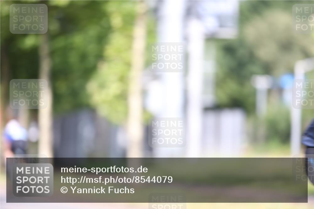 10.08.2025 - GEWOBA Citytriathlon Bremen Yannick Fuchs http://msf.ph/oto/8544079 10.08.2025 10:55:53 Radfahren 93, 117, 119, 207, 480, 485 meine-sportfotos.de
