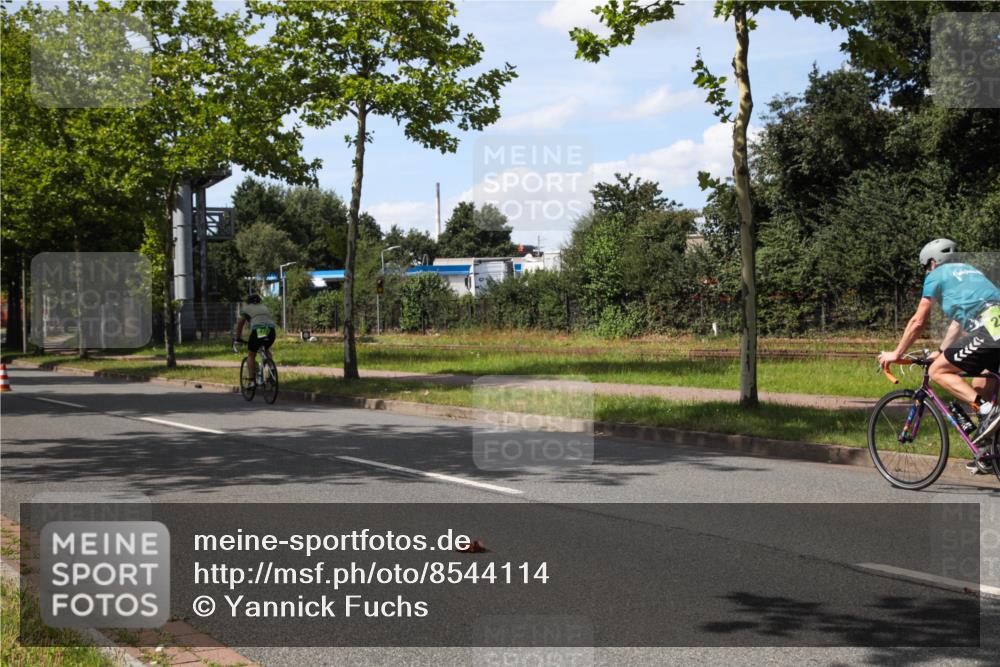 10.08.2025 - GEWOBA Citytriathlon Bremen Yannick Fuchs http://msf.ph/oto/8544114 10.08.2025 14:42:42 Radfahren 110, 303, 474, 479, 488 meine-sportfotos.de