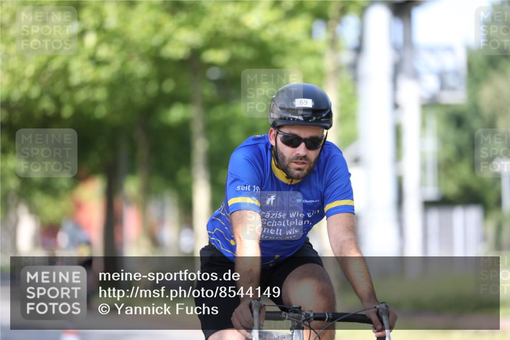 10.08.2025 - GEWOBA Citytriathlon Bremen Yannick Fuchs http://msf.ph/oto/8544149 10.08.2025 10:56:09 Radfahren 69, 99, 119, 429, 464, 466, 485, 497 meine-sportfotos.de