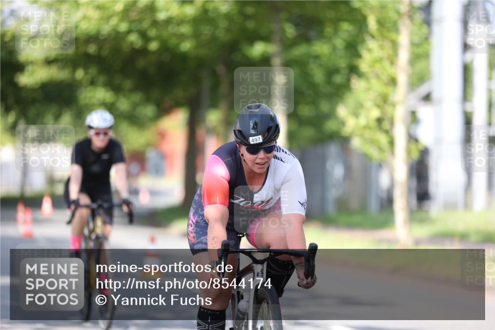 10.08.2025 - GEWOBA Citytriathlon Bremen Yannick Fuchs http://msf.ph/oto/8544174 10.08.2025 10:56:13 Radfahren 69, 99, 115, 119, 401, 429, 464, 466, 485, 497 meine-sportfotos.de